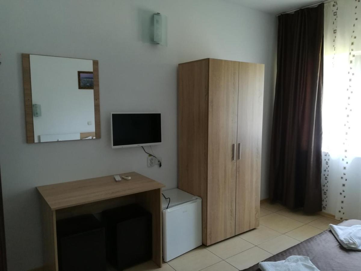 Casa Mevas Hotell Costinesti Exteriör bild