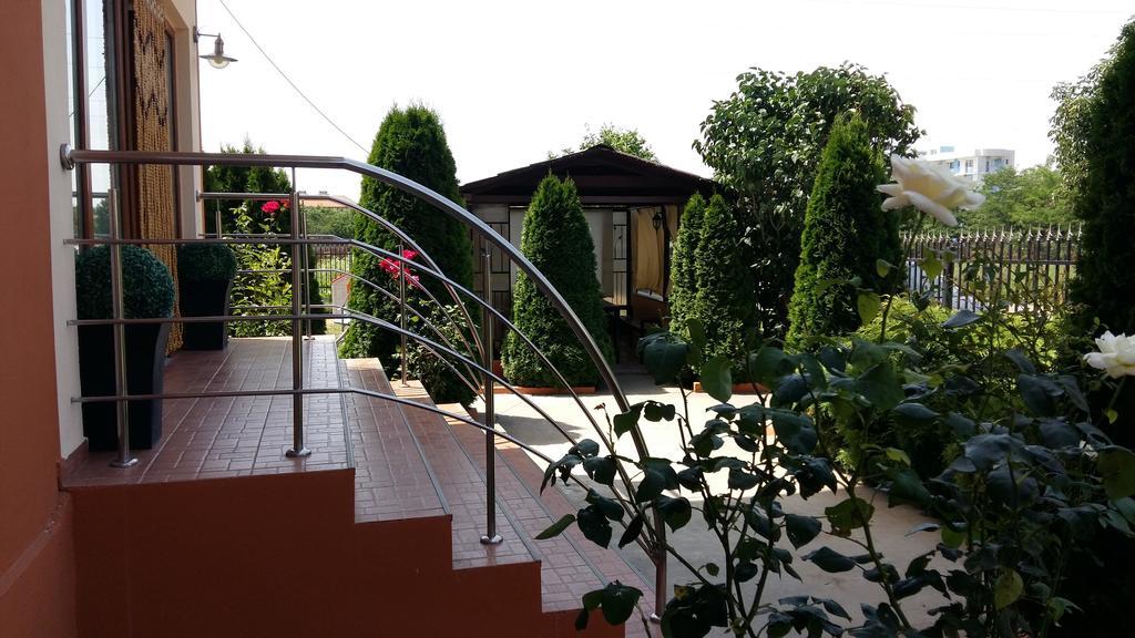 Casa Mevas Hotell Costinesti Exteriör bild